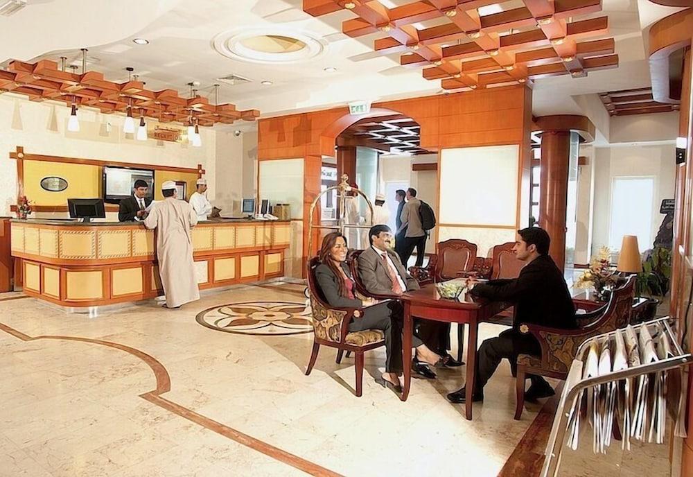 سفير الدولى مسقط