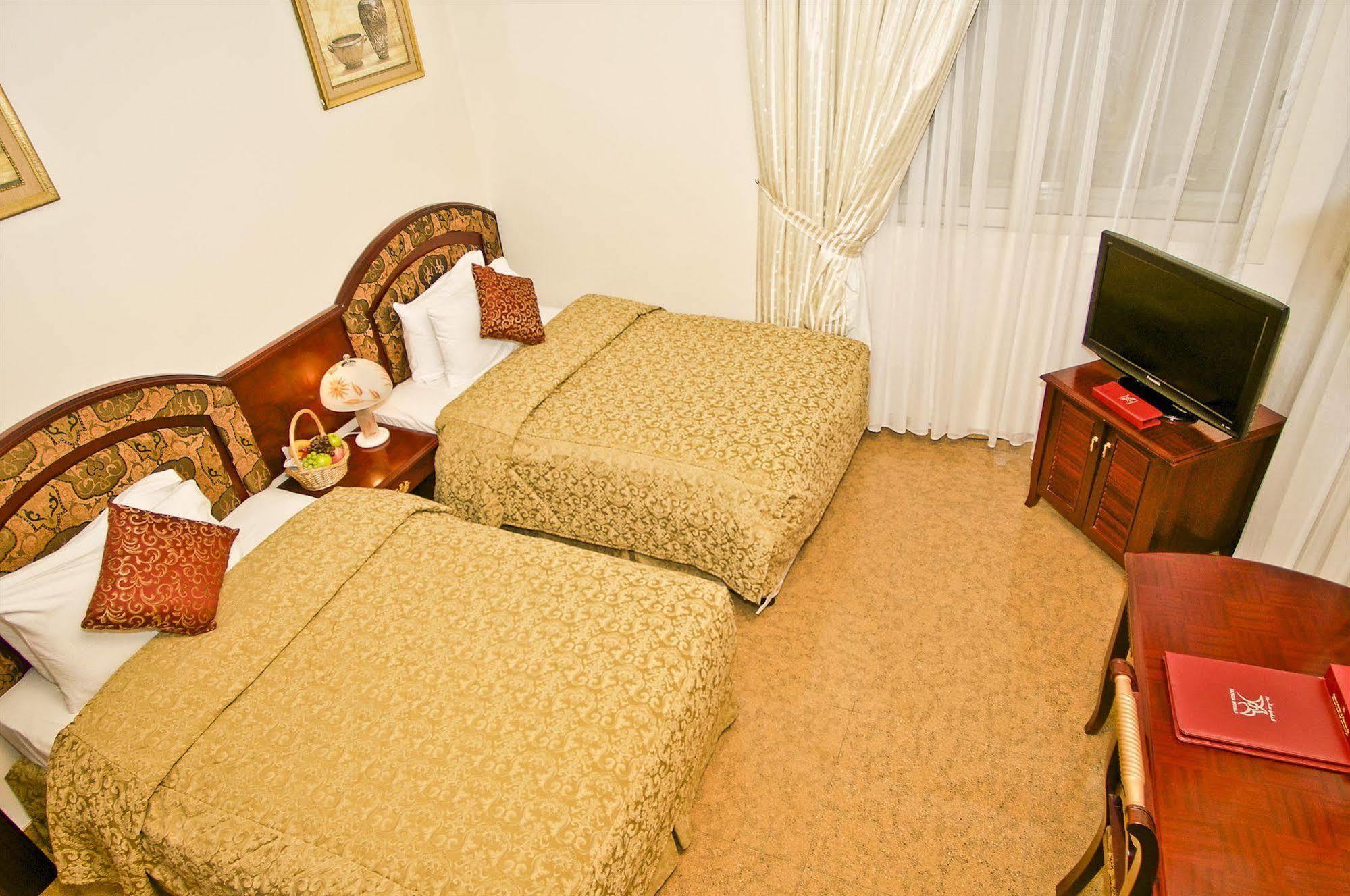 Safeer International By Brothers International Hotel 3*