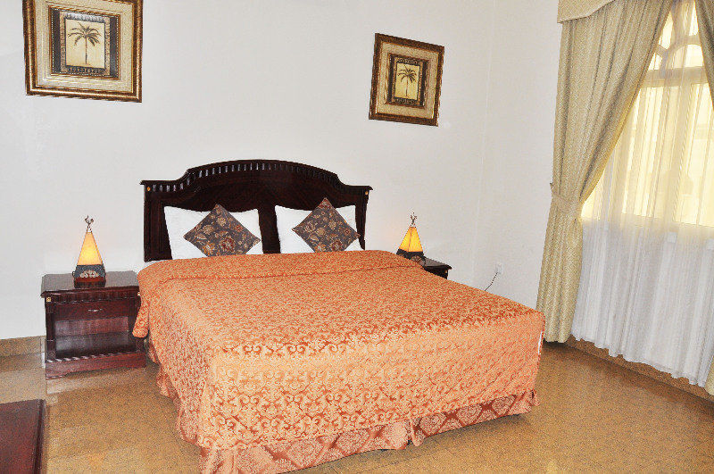 سفير الدولى مسقط